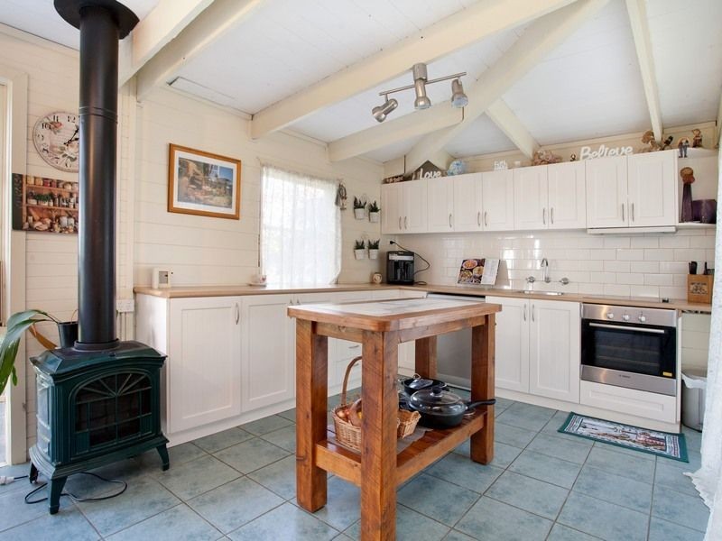 105 Tyabb-Tooradin Road, Somerville VIC 3912