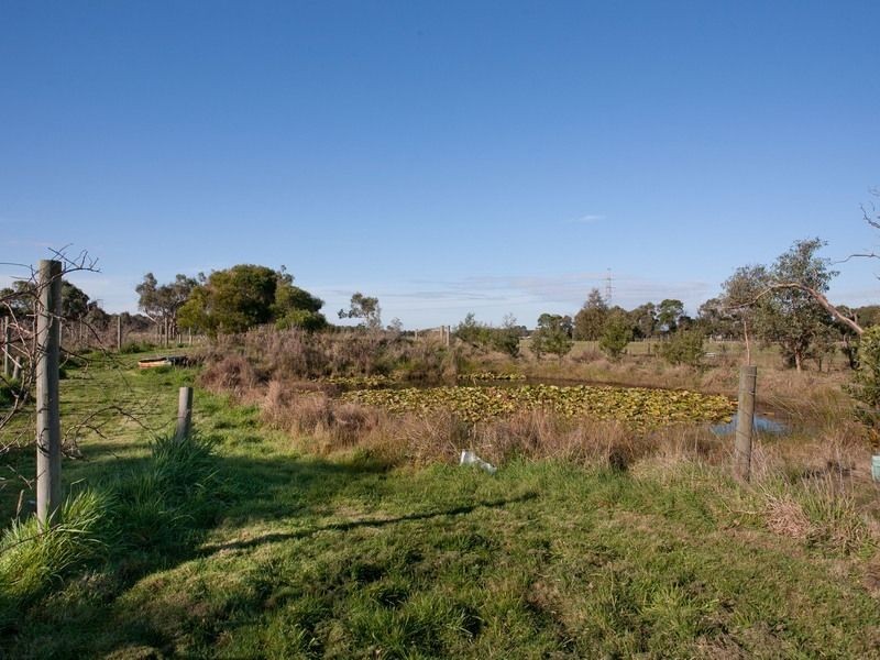 105 Tyabb-Tooradin Road, Somerville VIC 3912