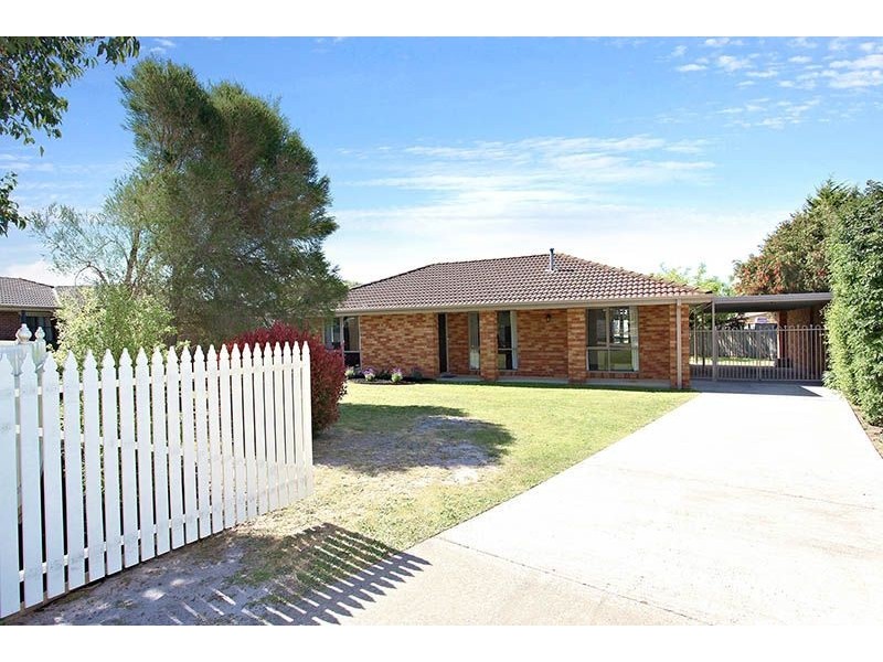 4 Mary Court, Somerville VIC 3912