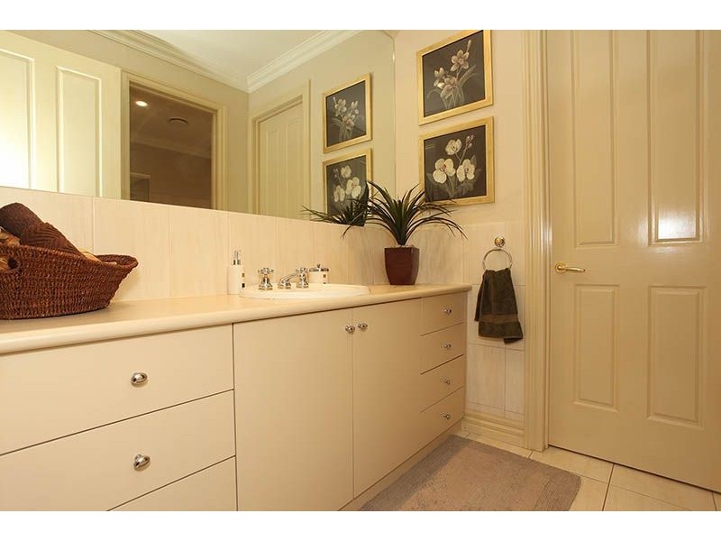 8 Palagia Court, Somerville VIC 3912