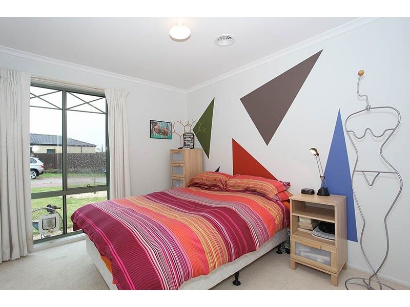 8 Bernard Court, Somerville VIC 3912