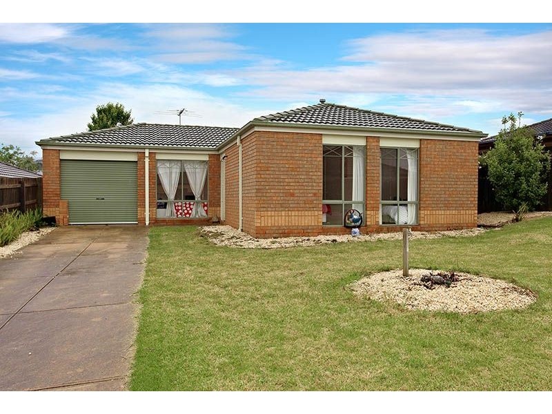 8 Bernard Court, Somerville VIC 3912