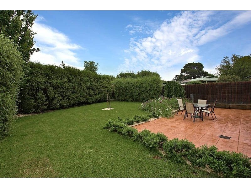 8 Bernard Court, Somerville VIC 3912