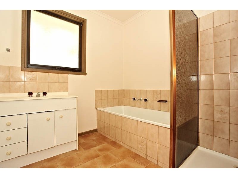 31 Clarendon Drive, Somerville VIC 3912