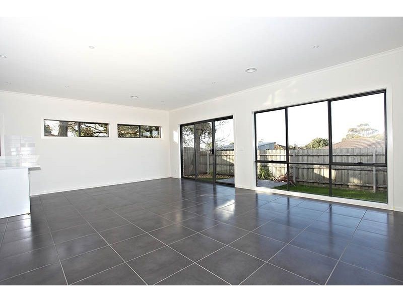 38 Eramosa Road East, Somerville VIC 3912