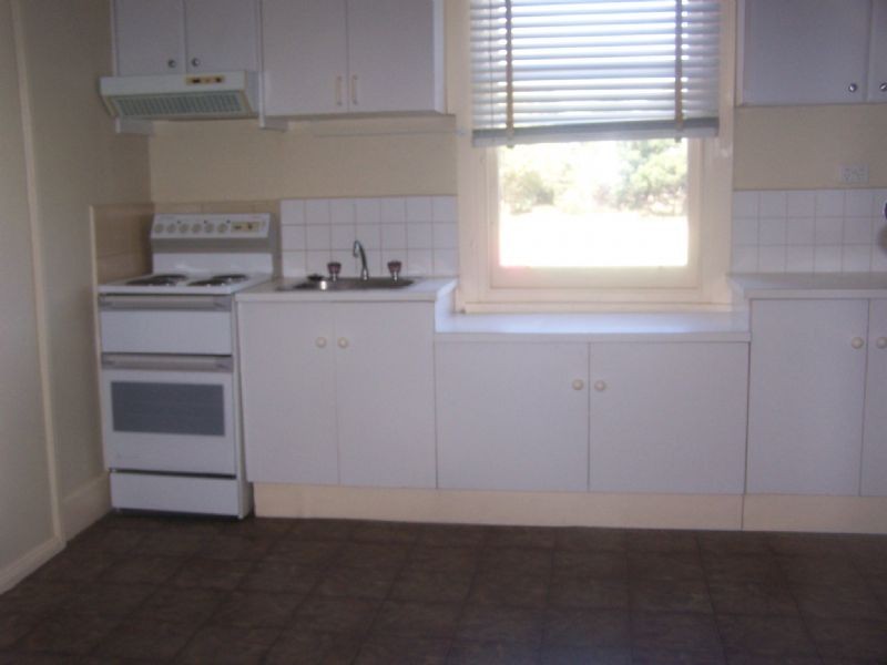 64 Tyabb Tooradin Rd, Somerville VIC 3912