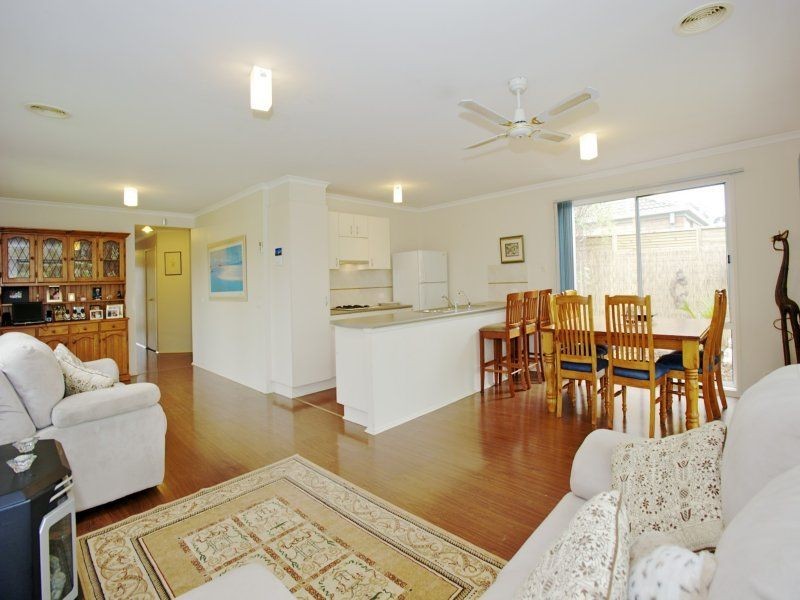 29 Kinlora Drive, Somerville VIC 3912