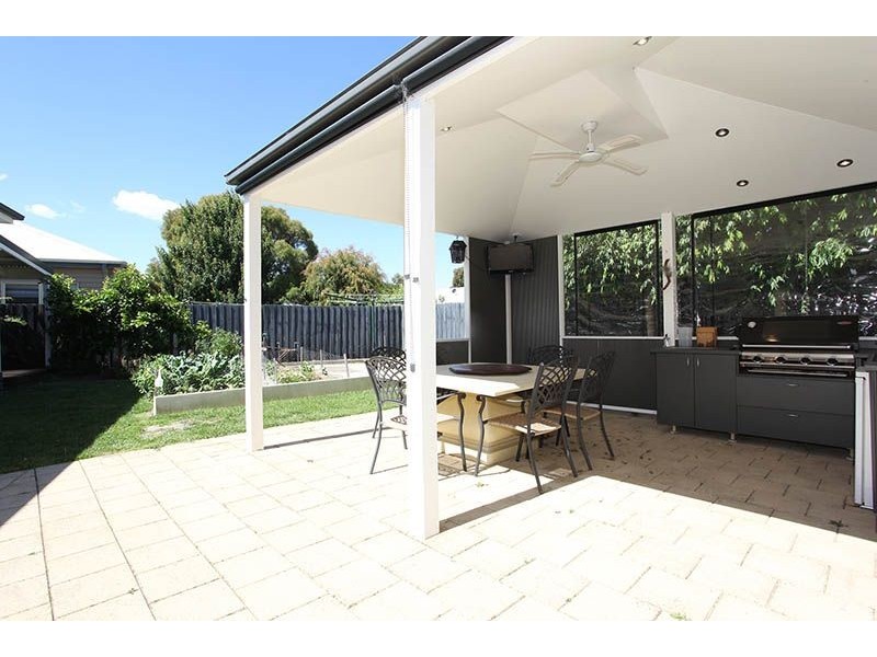 4 Stefan Court, Somerville VIC 3912