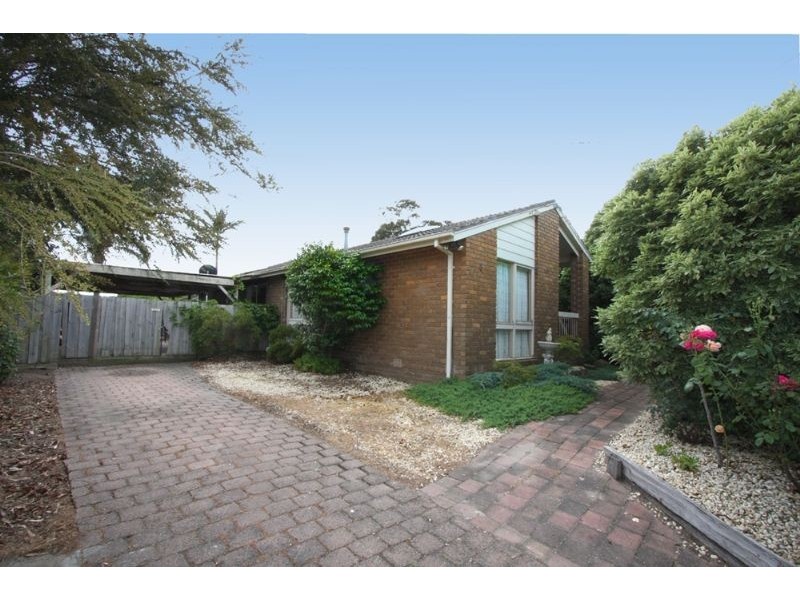 8 Tiga Crt, Tyabb VIC 3913