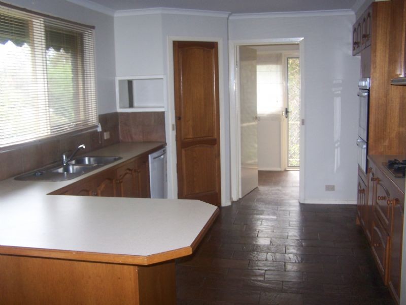 8 Rochester Rd, Somerville, Somerville VIC 3912