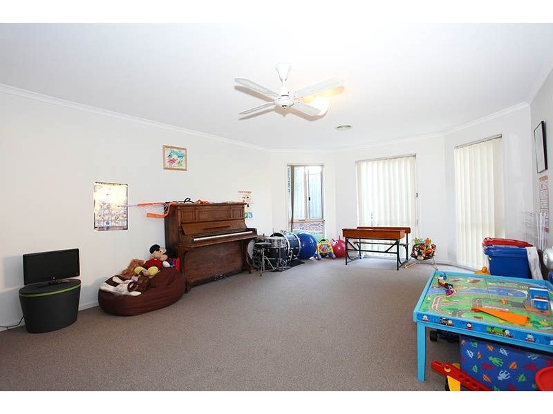 18 Sherbrooke Mews, Somerville VIC 3912