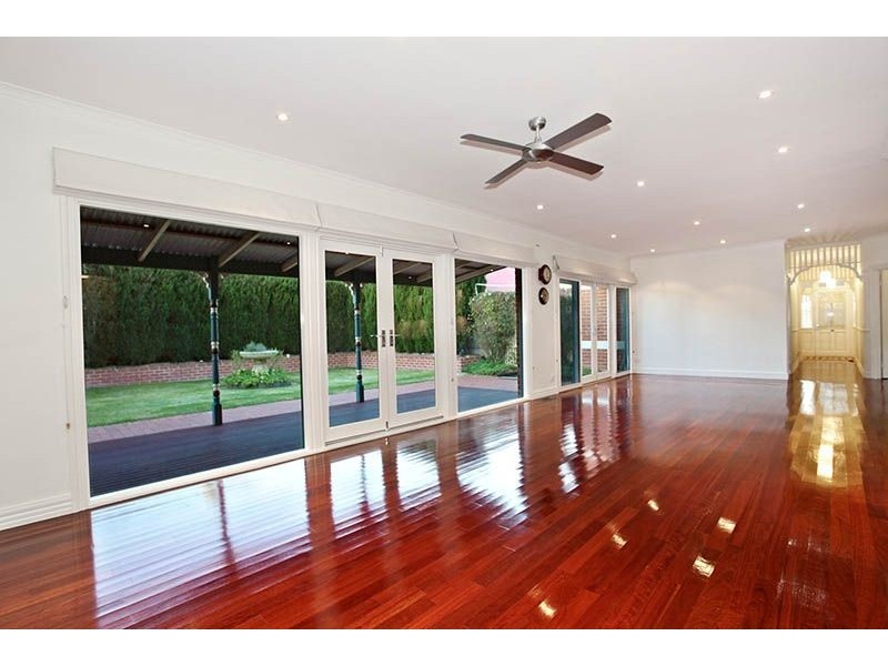 4 Applewood Rise, Somerville VIC 3912
