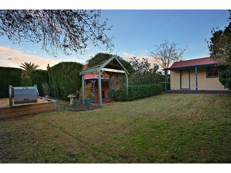 4 Applewood Rise, Somerville VIC 3912