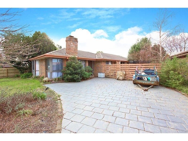 25 Clarendon Drive, Somerville VIC 3912