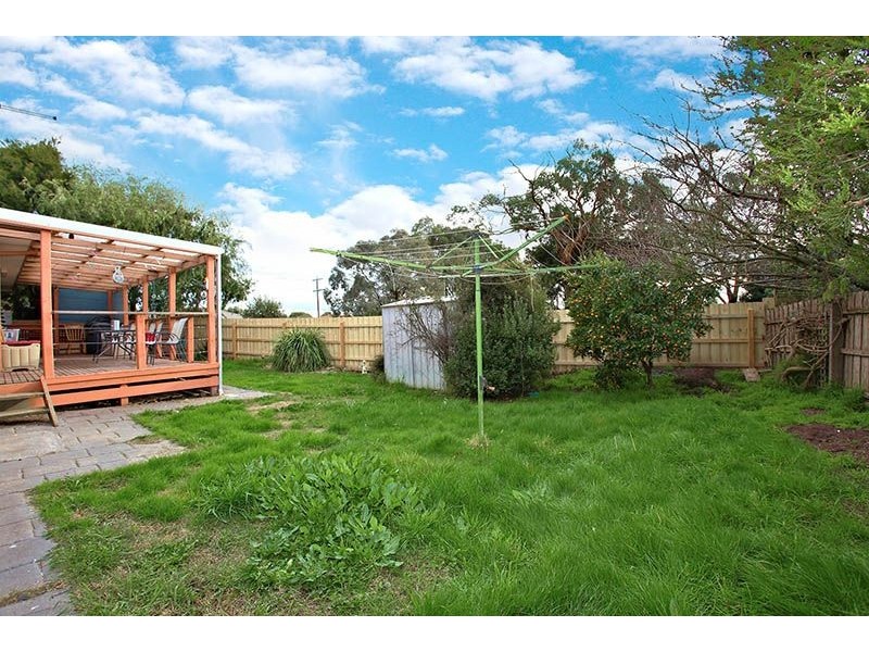 25 Clarendon Drive, Somerville VIC 3912