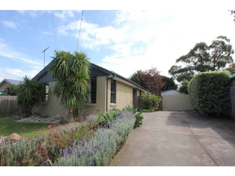 22 Sullivan Drive, Somerville VIC 3912