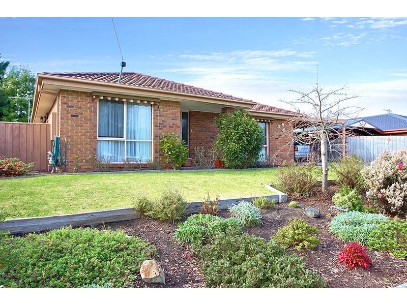 61 Clarendon Drive, Somerville VIC 3912