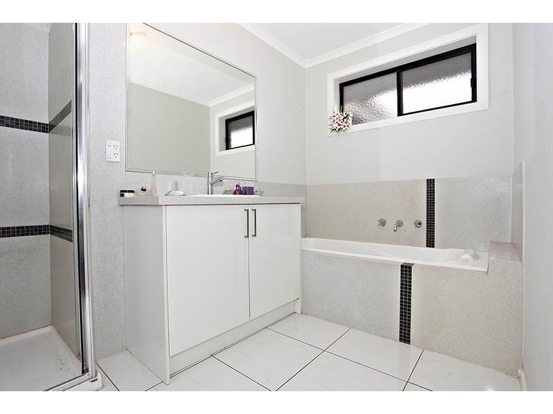 16 Dominic Mews, Somerville VIC 3912