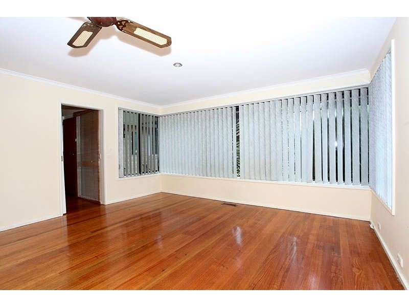 9 Montrose Ave, Somerville VIC 3912