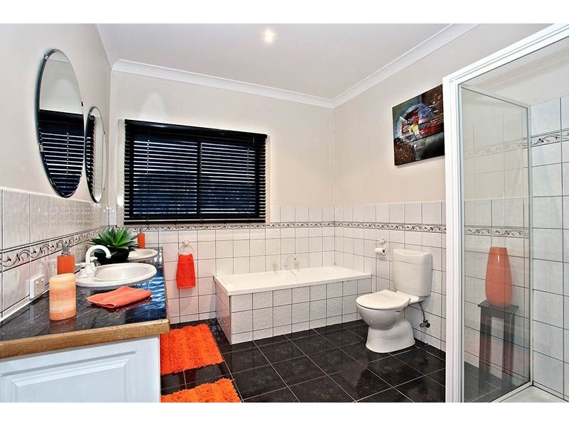 6 Sweet Wattle Place, Somerville VIC 3912