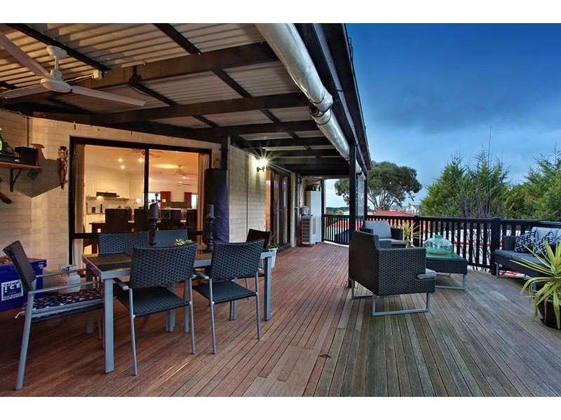 6 Sweet Wattle Place, Somerville VIC 3912