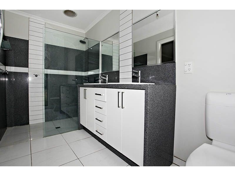 16 Dominic Mews, Somerville VIC 3912