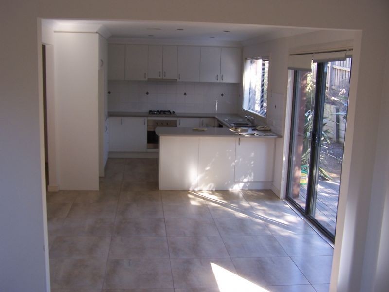 3/2 One chain, Somerville VIC 3912