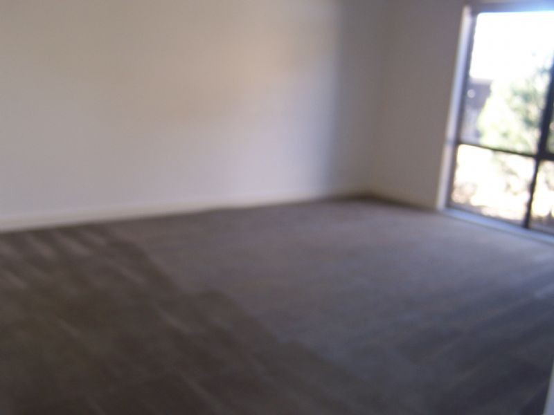 3/2 One chain, Somerville VIC 3912