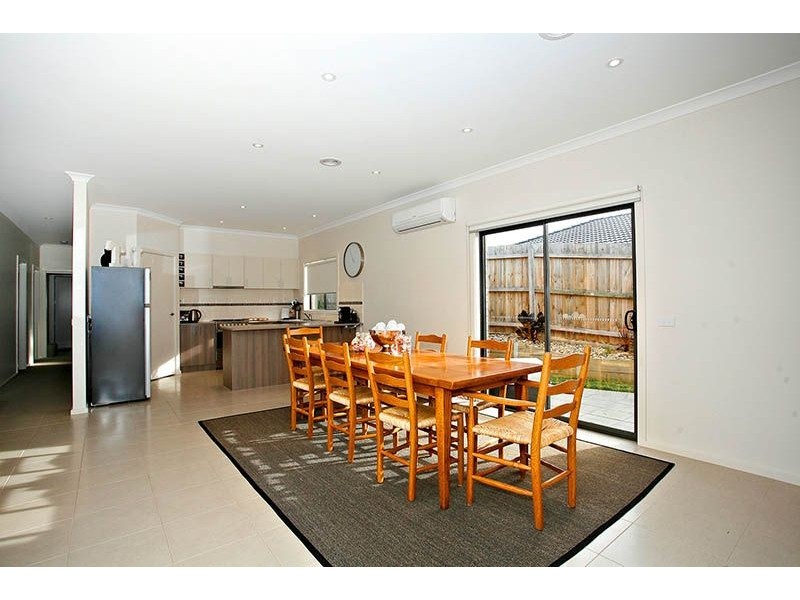 1/11 Dominic Mews, Somerville VIC 3912