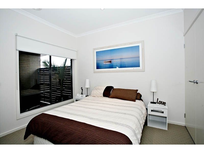 1/11 Dominic Mews, Somerville VIC 3912