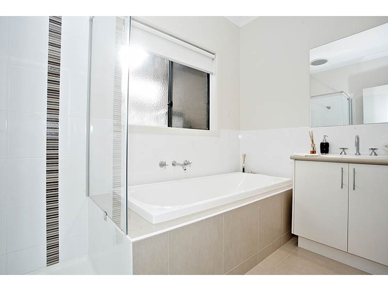 1/11 Dominic Mews, Somerville VIC 3912