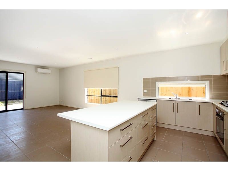 2/91 Creswell Street, Crib Point VIC 3919