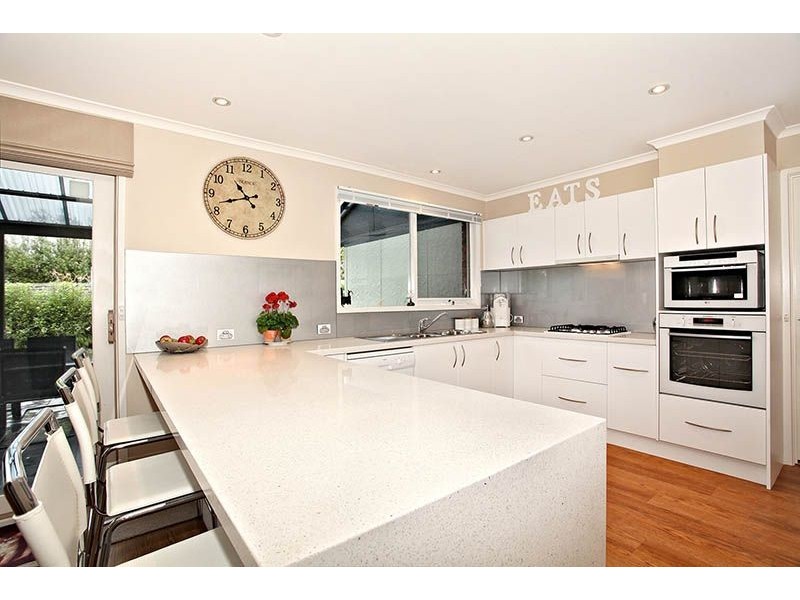 4 Oakbank Place, Somerville VIC 3912