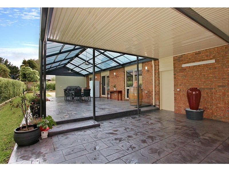 4 Oakbank Place, Somerville VIC 3912