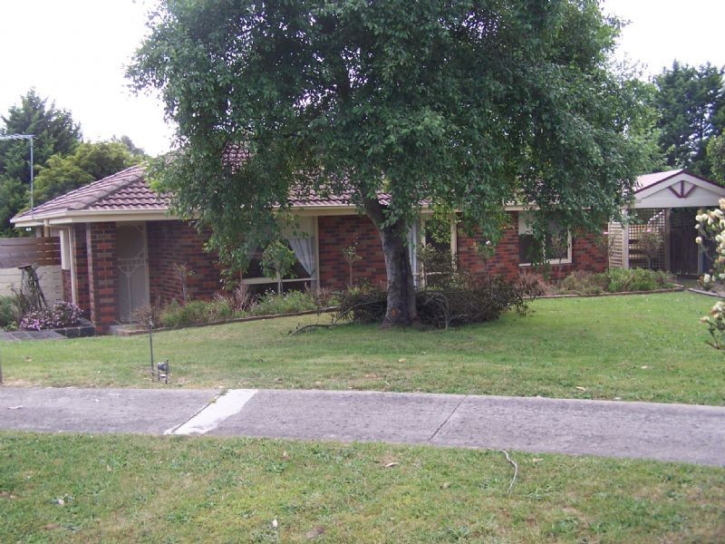 5 Mary Crt, Somerville VIC 3912