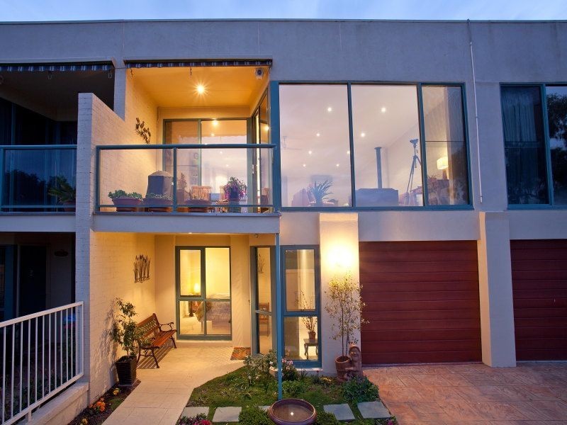 4/2 Skinner Street, Hastings VIC 3915