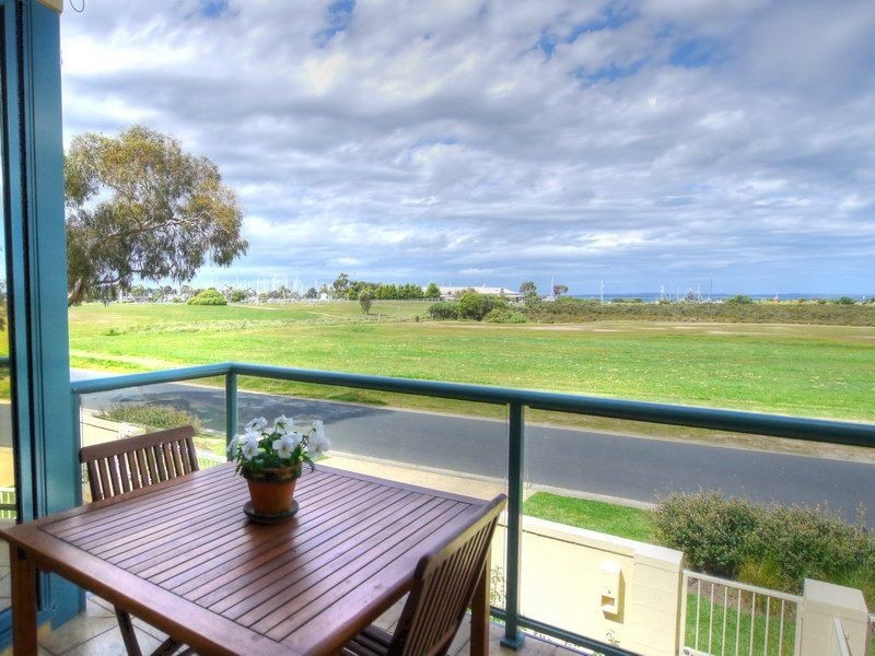 4/2 Skinner Street, Hastings VIC 3915