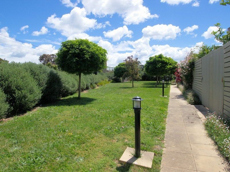 4/2 Skinner Street, Hastings VIC 3915