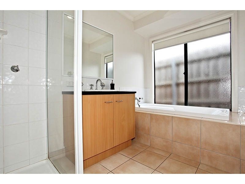 10 Bernard Court, Somerville VIC 3912