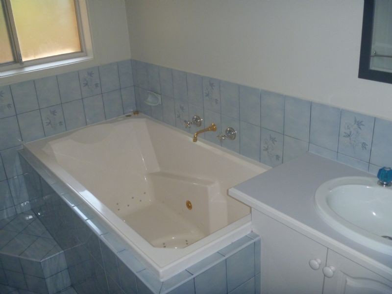 131 Heatherhill Rd, Frankston VIC 3199