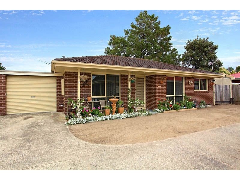 2/32 Clarendon Drive, Somerville VIC 3912