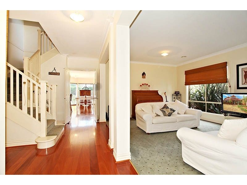 19 Angelina Way, Somerville VIC 3912