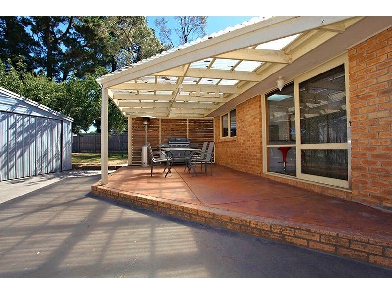 66 Pembroke Drive, Somerville VIC 3912