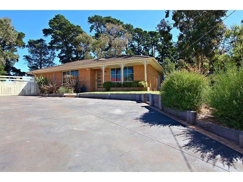 66 Pembroke Drive, Somerville VIC 3912