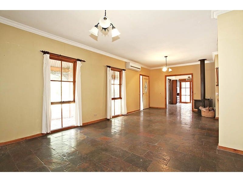 4 Cindy Court, Somerville VIC 3912