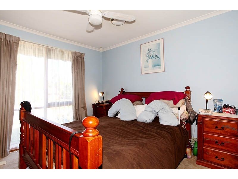 61 Clarendon Drive, Somerville VIC 3912