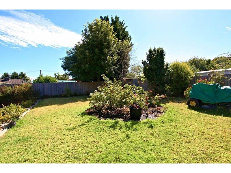 61 Clarendon Drive, Somerville VIC 3912