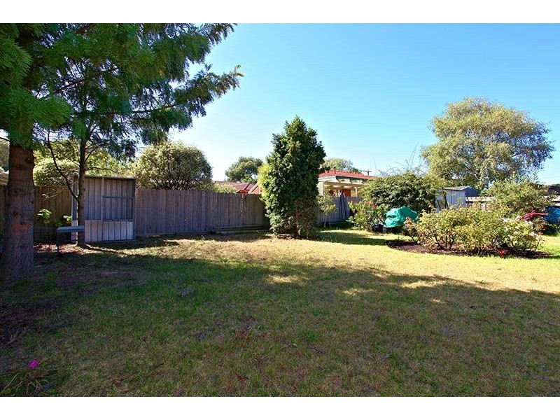 61 Clarendon Drive, Somerville VIC 3912