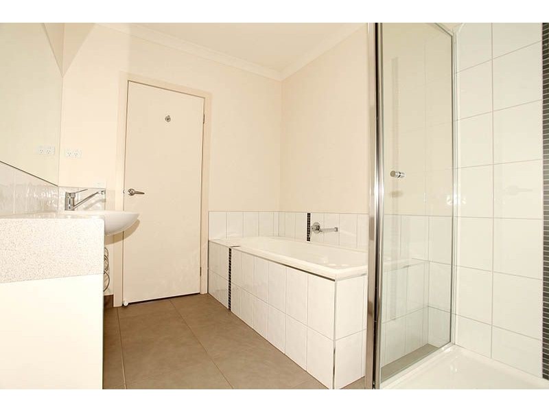 3/76 Eramosa Road East, Somerville VIC 3912