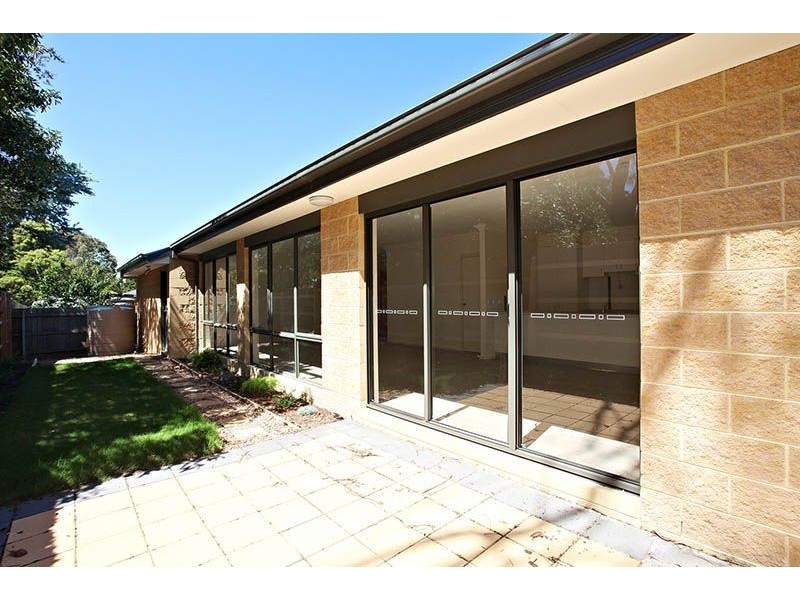 3/76 Eramosa Road East, Somerville VIC 3912